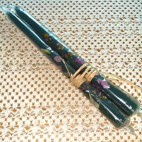 🌿💗Botanical Candles (Set of 2) - Picture 2 of 2